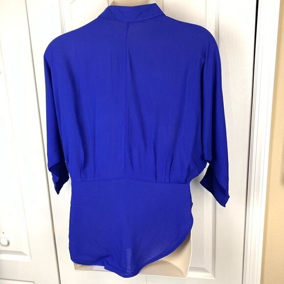 Esley Button Down Blouse - Picture 2 of 3